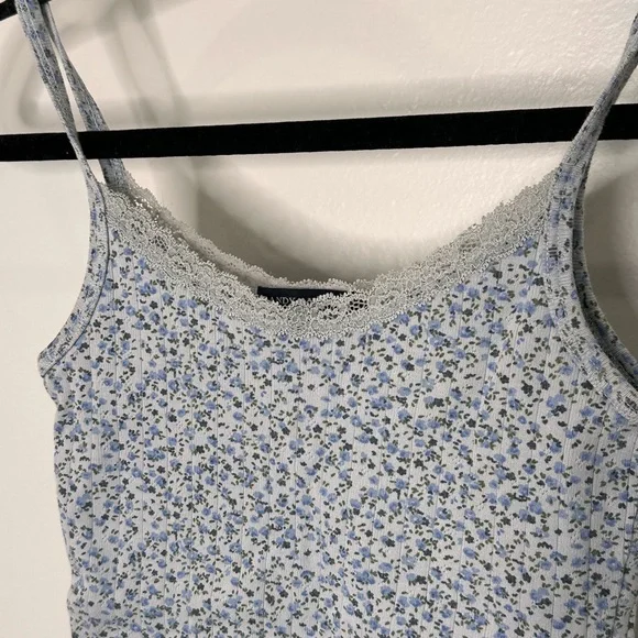 Brandy Melville Green Jogger Track Pants and floral cami set - Picture 6 of 11